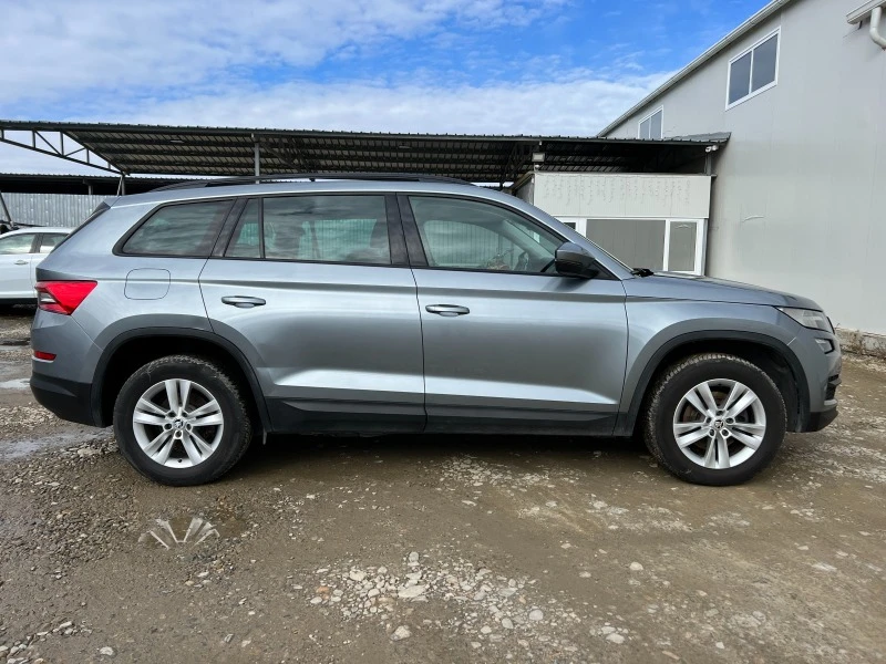 Skoda Kodiaq 2.0TDI-4X4-NAVI-KEYLESS-ADAPTIVE LED-OFFROAD PACK, снимка 4 - Автомобили и джипове - 43975117