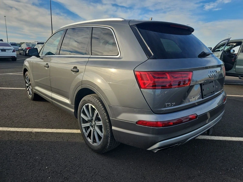 Audi Q7, снимка 6 - Автомобили и джипове - 48725376