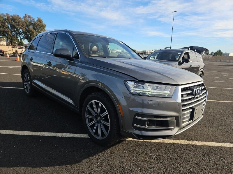 Audi Q7, снимка 3 - Автомобили и джипове - 48725376