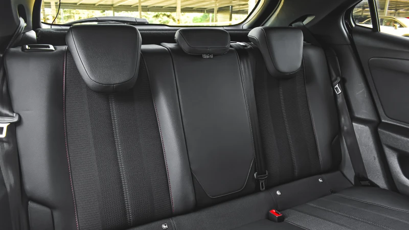 Opel Mokka 1.2 Turbo GS Line Automatic, снимка 11 - Автомобили и джипове - 50791920