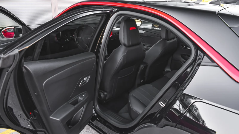 Opel Mokka 1.2 Turbo GS Line Automatic, снимка 9 - Автомобили и джипове - 50791920