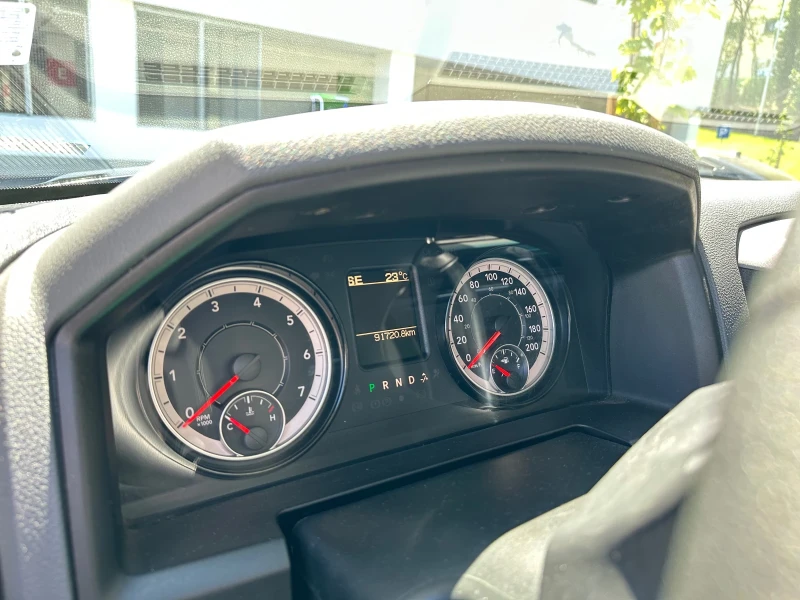 Dodge RAM 1500, снимка 8 - Автомобили и джипове - 52524742