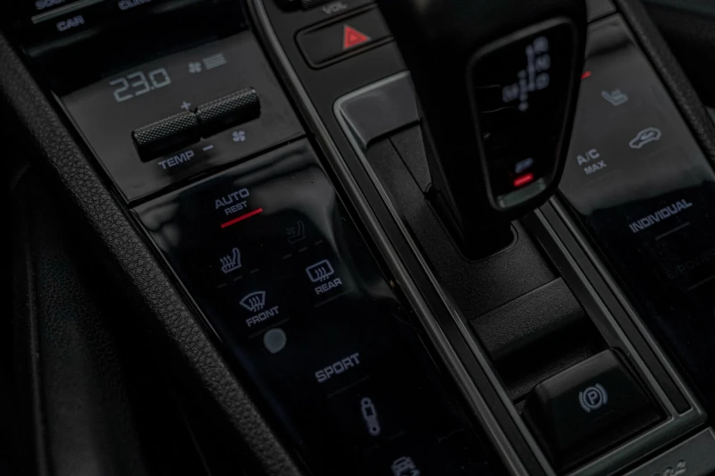 Porsche Cayenne V6T S/PDLS+ /Панорама/Soft Close/PASM/Sport/Подгре, снимка 10 - Автомобили и джипове - 52648841