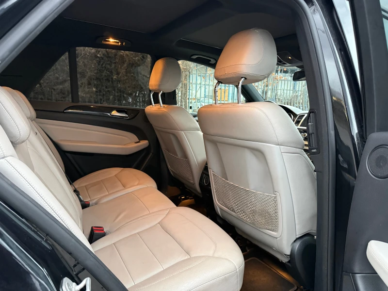 Mercedes-Benz ML 350 CDI Bluetec 4Matic AMG-Optic , снимка 16 - Автомобили и джипове - 53010182