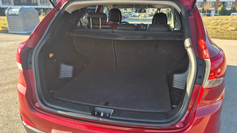 Hyundai IX35, снимка 11 - Автомобили и джипове - 53017914