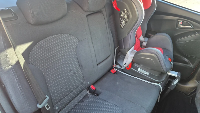 Hyundai IX35, снимка 14 - Автомобили и джипове - 53017914