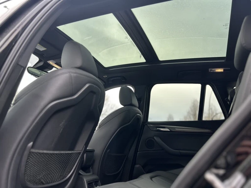 BMW X1 xDrive28i * CARFAX * АвтоКредит* (ЦЕНА ДО БГ), снимка 11 - Автомобили и джипове - 53264726