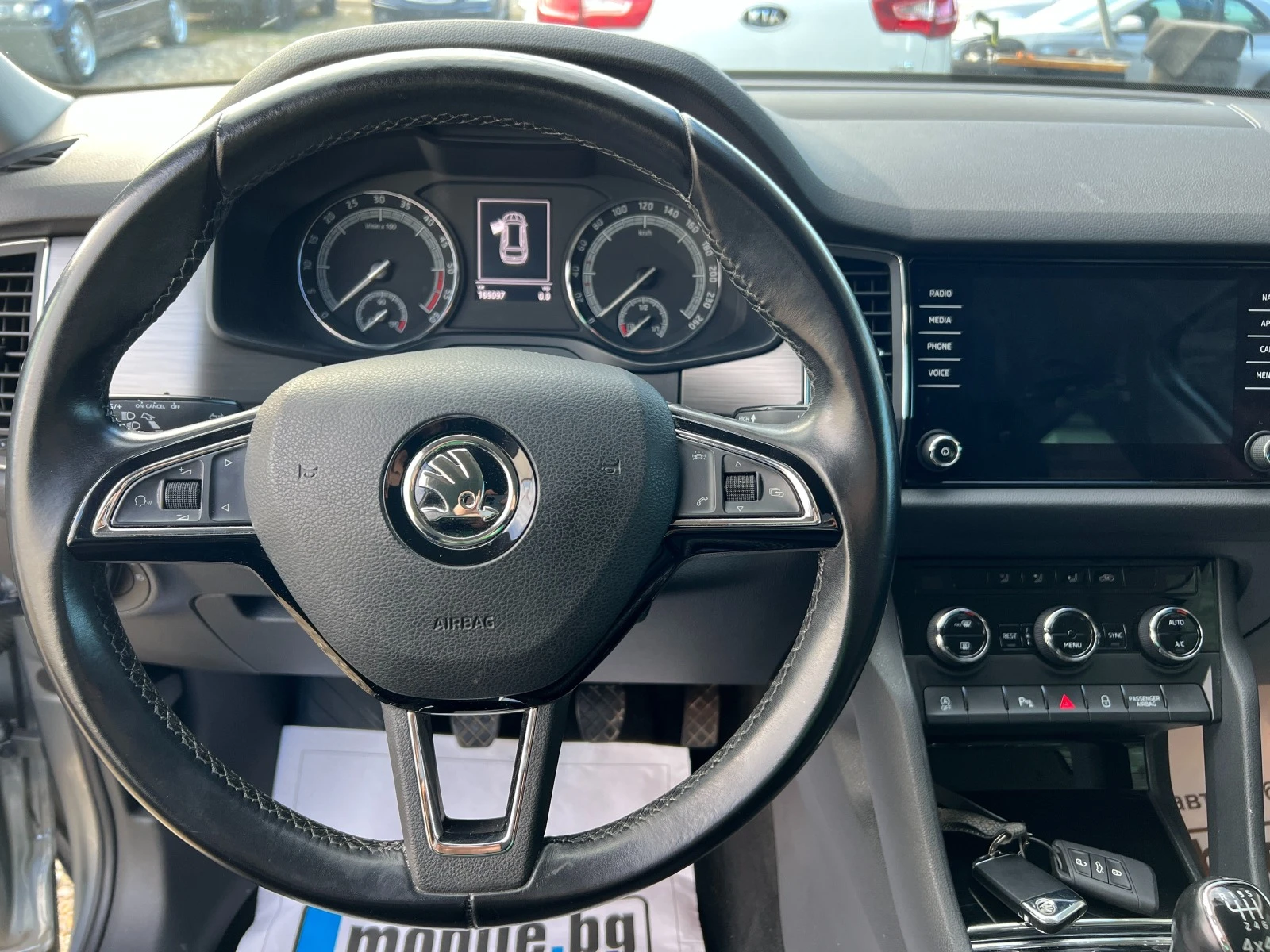 Skoda Kodiaq 2.0TDI-4X4-NAVI-KEYLESS-ADAPTIVE LED-OFFROAD PACK | Mobile.bg   15