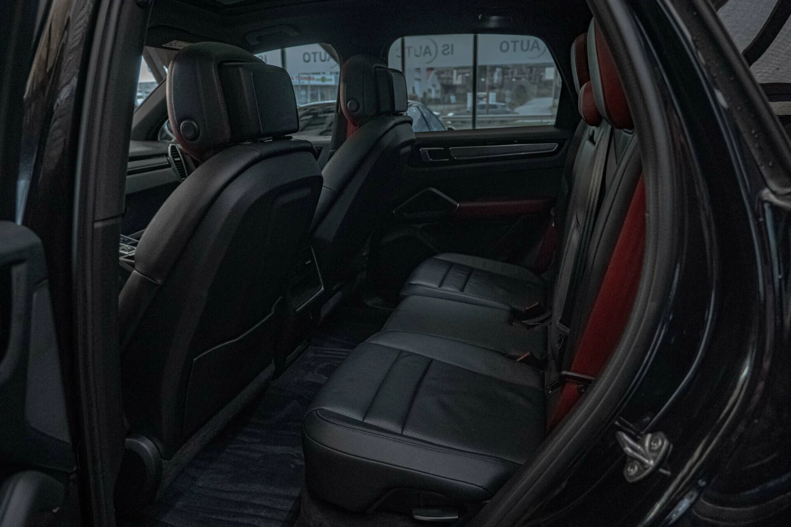 Porsche Cayenne V6T S/PDLS+ /Панорама/Soft Close/PASM/Sport/Подгре - изображение 9