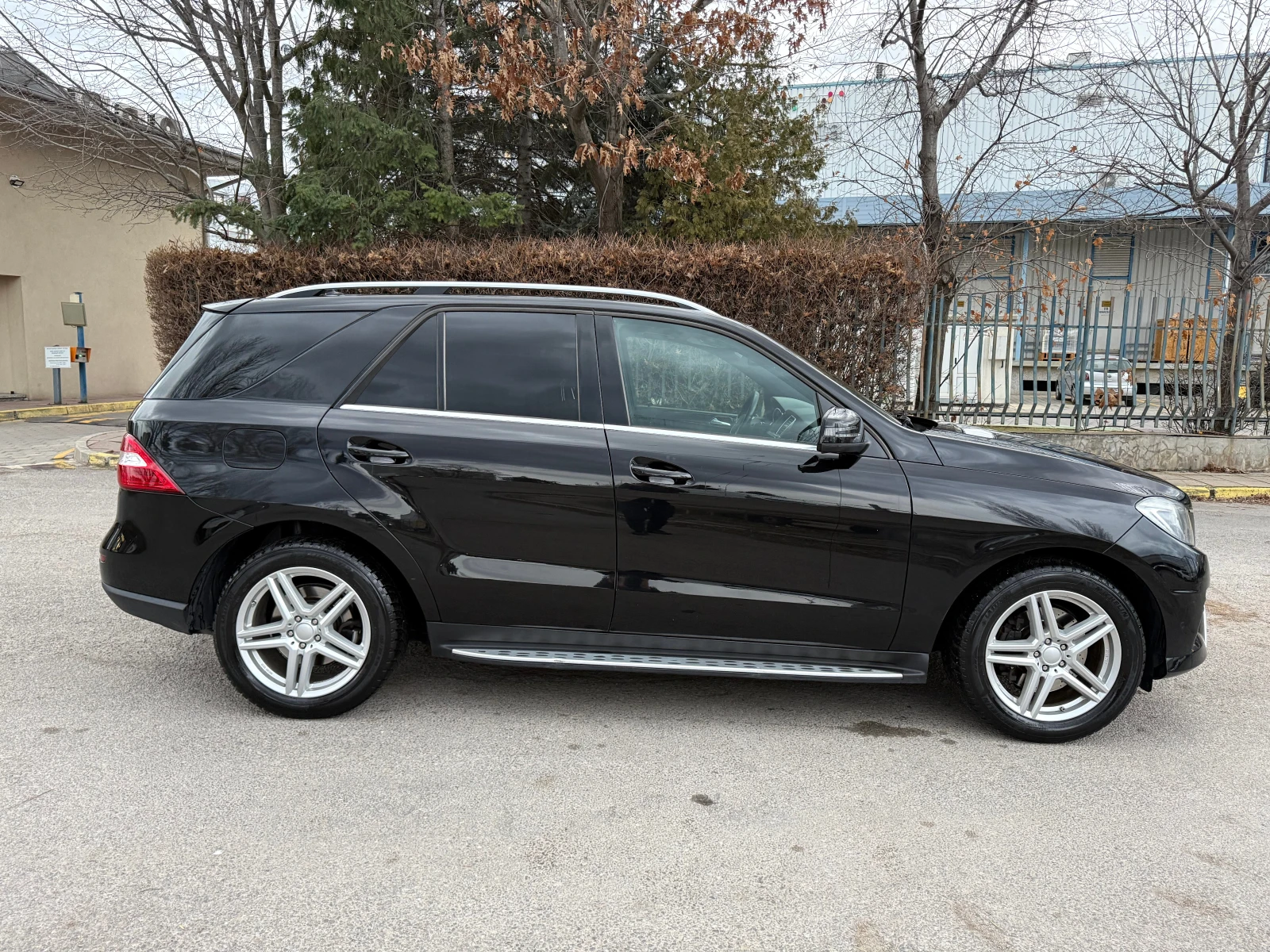 Mercedes-Benz ML 350 CDI Bluetec 4Matic AMG-Optic  - изображение 5