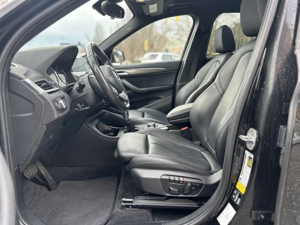 BMW X1 xDrive28i * CARFAX * АвтоКредит* (ЦЕНА ДО БГ) - изображение 8