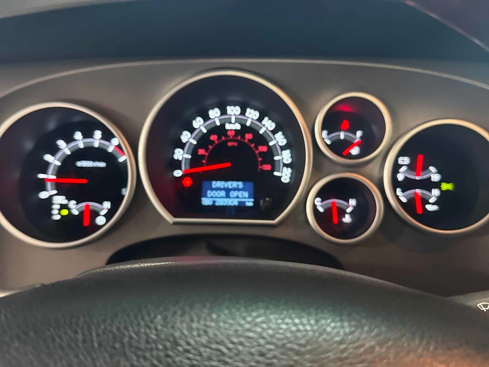 Toyota Sequoia PLATINUM С РЕГИСТРАЦИЯ & АВТО КРЕДИТ  - изображение 7