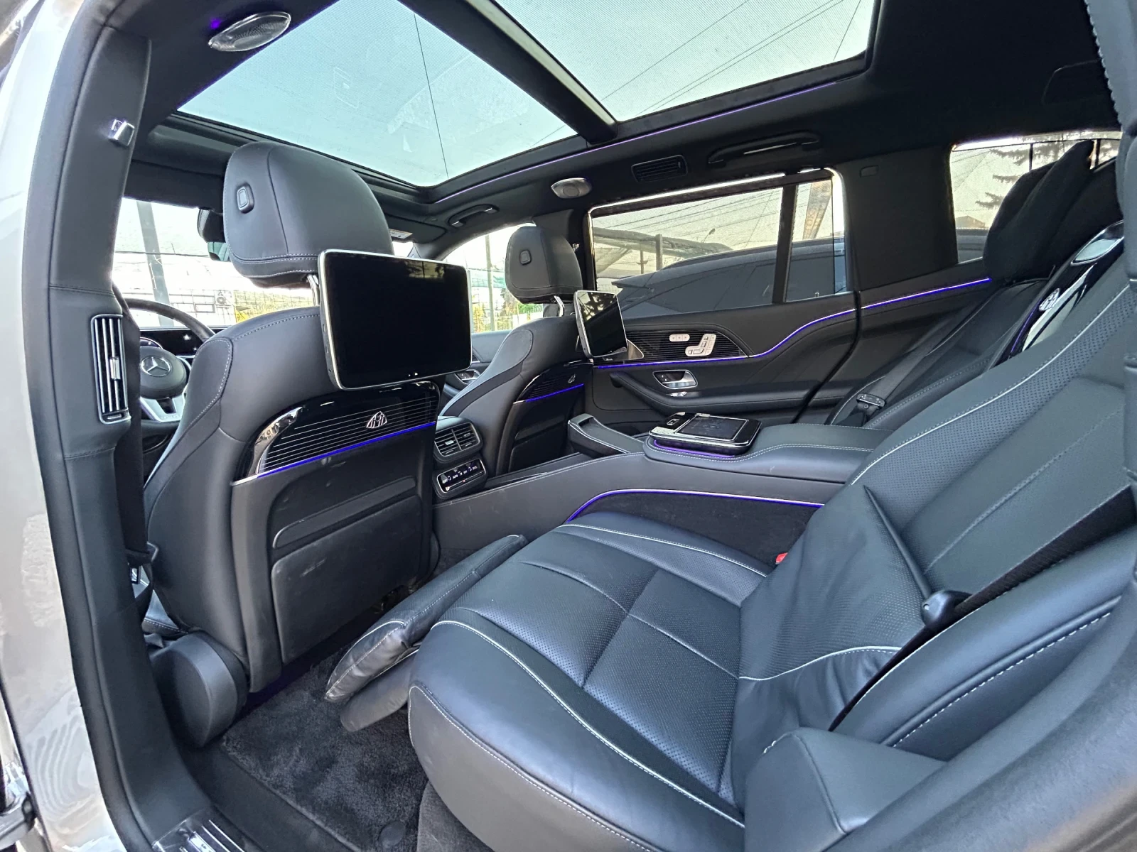Mercedes-Benz GLS 600 Maybach, снимка 8 - Автомобили и джипове - 54870283