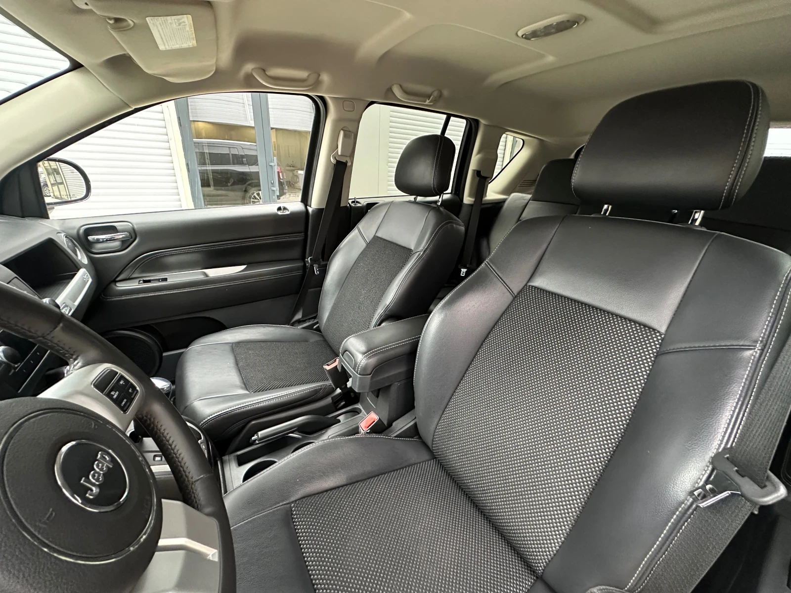 Jeep Compass 2.4 Keyless/Подгред 137хил Реални!Всичко платено!, снимка 11 - Автомобили и джипове - 54984926