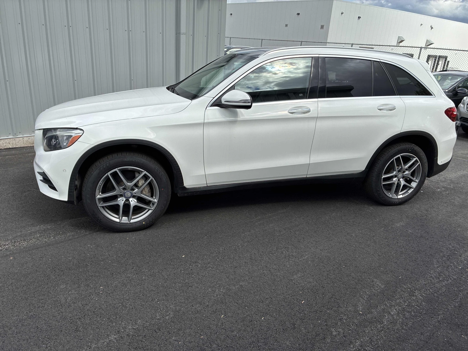 Mercedes-Benz GLC 300, снимка 5 - Автомобили и джипове - 55125125