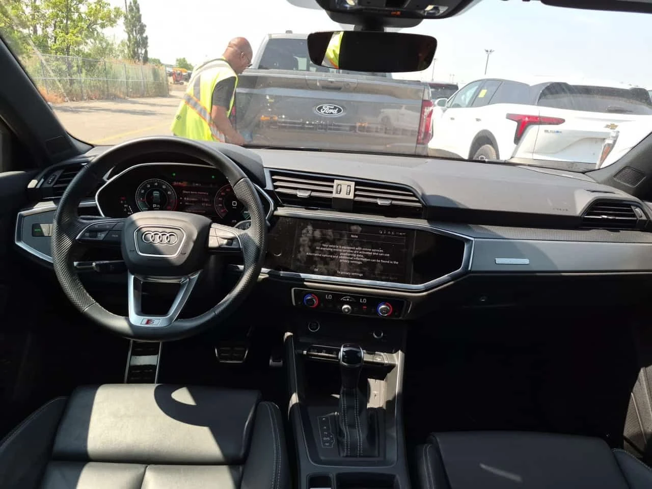 Audi Q3 * TECHNIK * CARFAX * ОПЦИЯ ЗА ФИНАНСИРАНЕ , снимка 10 - Автомобили и джипове - 55355942