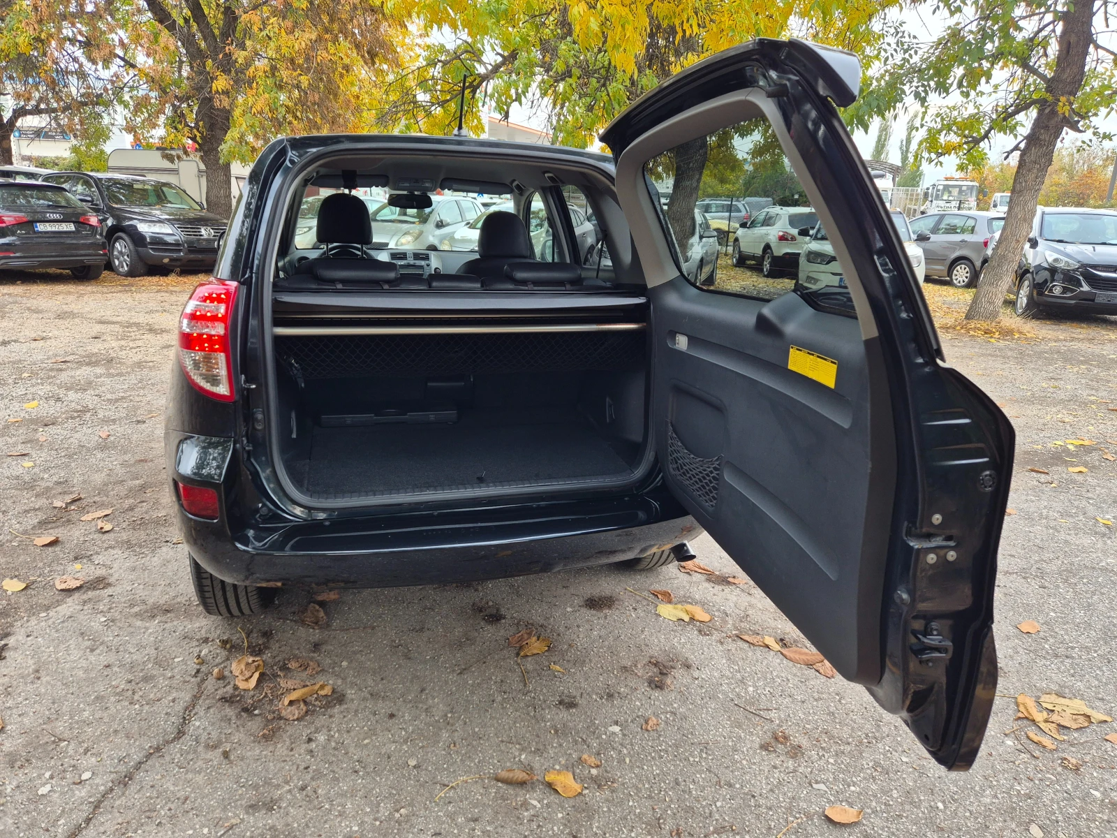 Toyota Rav4 2.2D-4D CROSSOVER 4�4  ���� ������ ��� ����� � ��� | Mobile.bg � ����������� 14