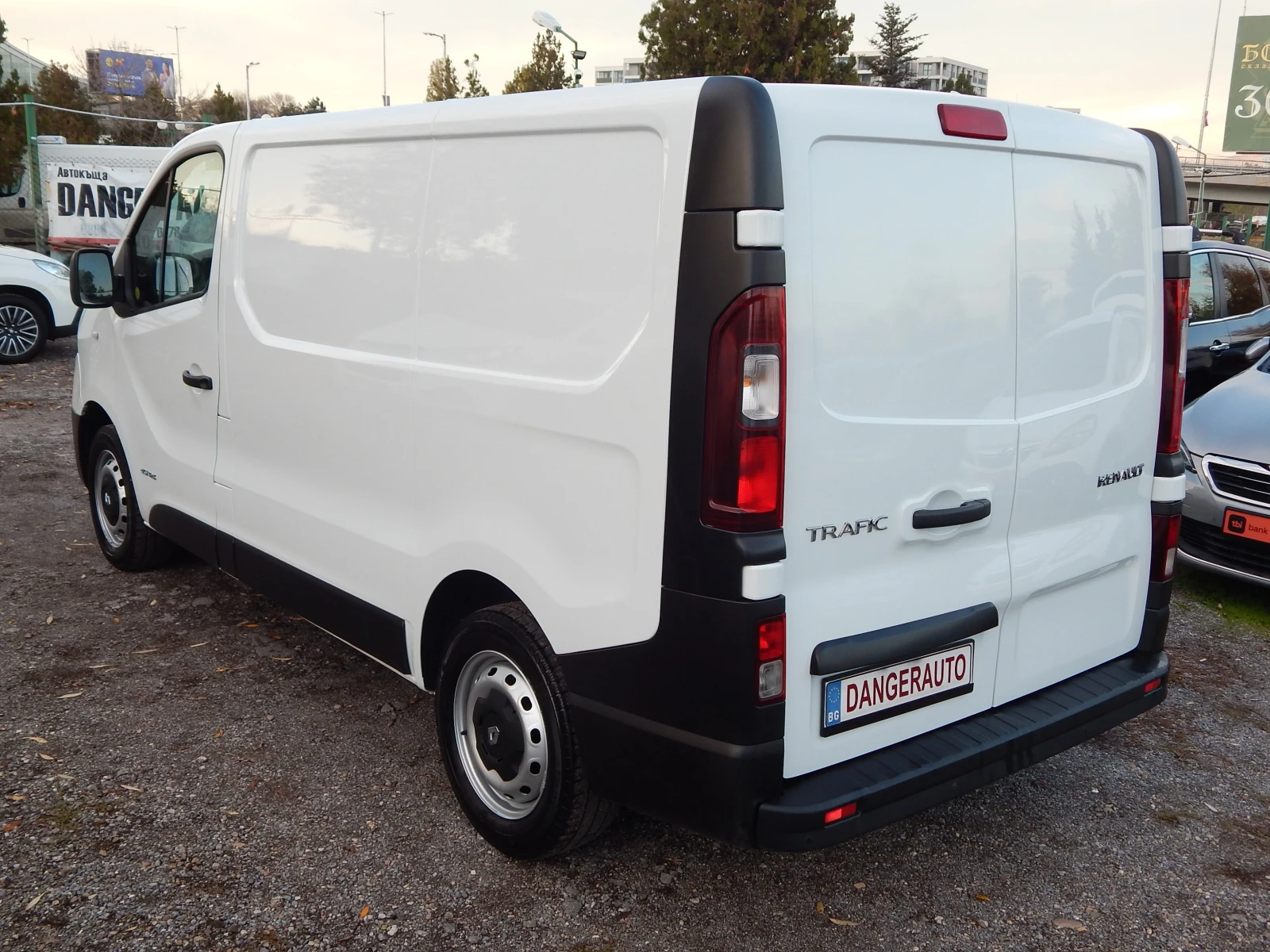 Renault Trafic 1.6DCI* * EURO6*  | Mobile.bg   6