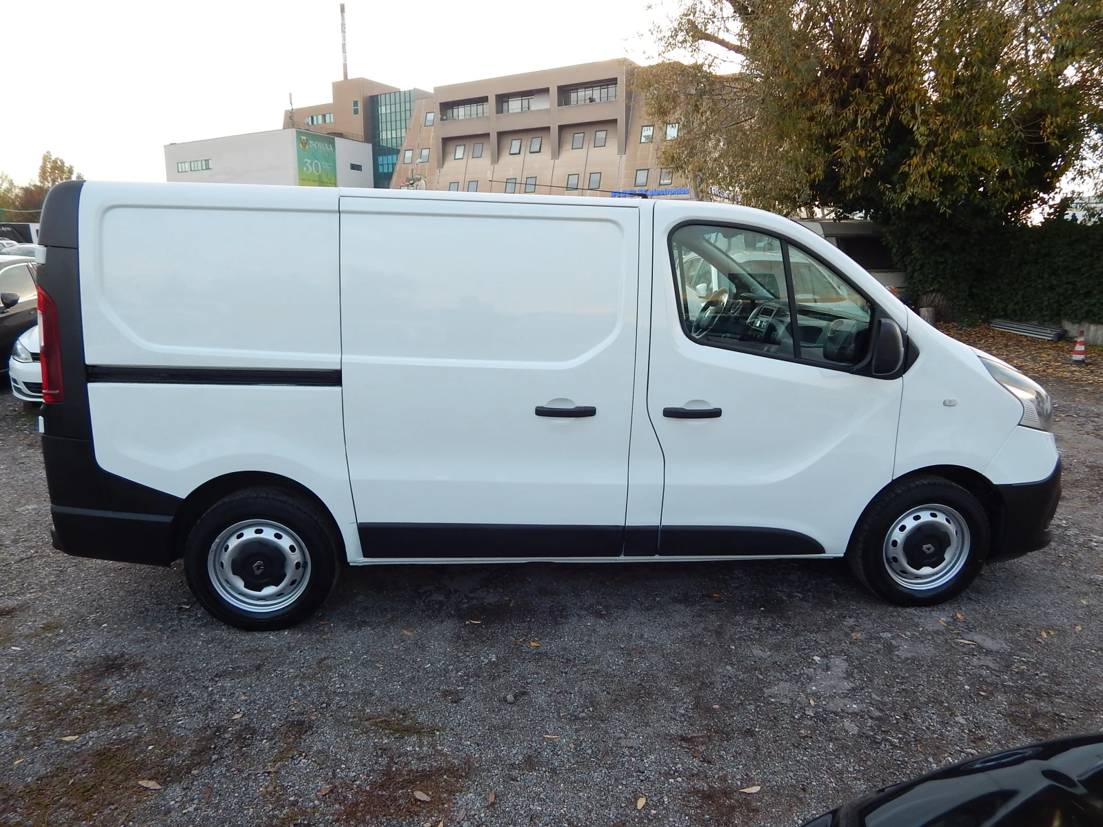 Renault Trafic 1.6DCI* * EURO6*  | Mobile.bg   8