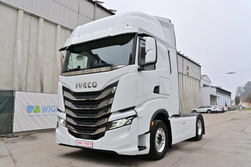 Iveco S-Way 440S51T Ретардер, гуми 90%