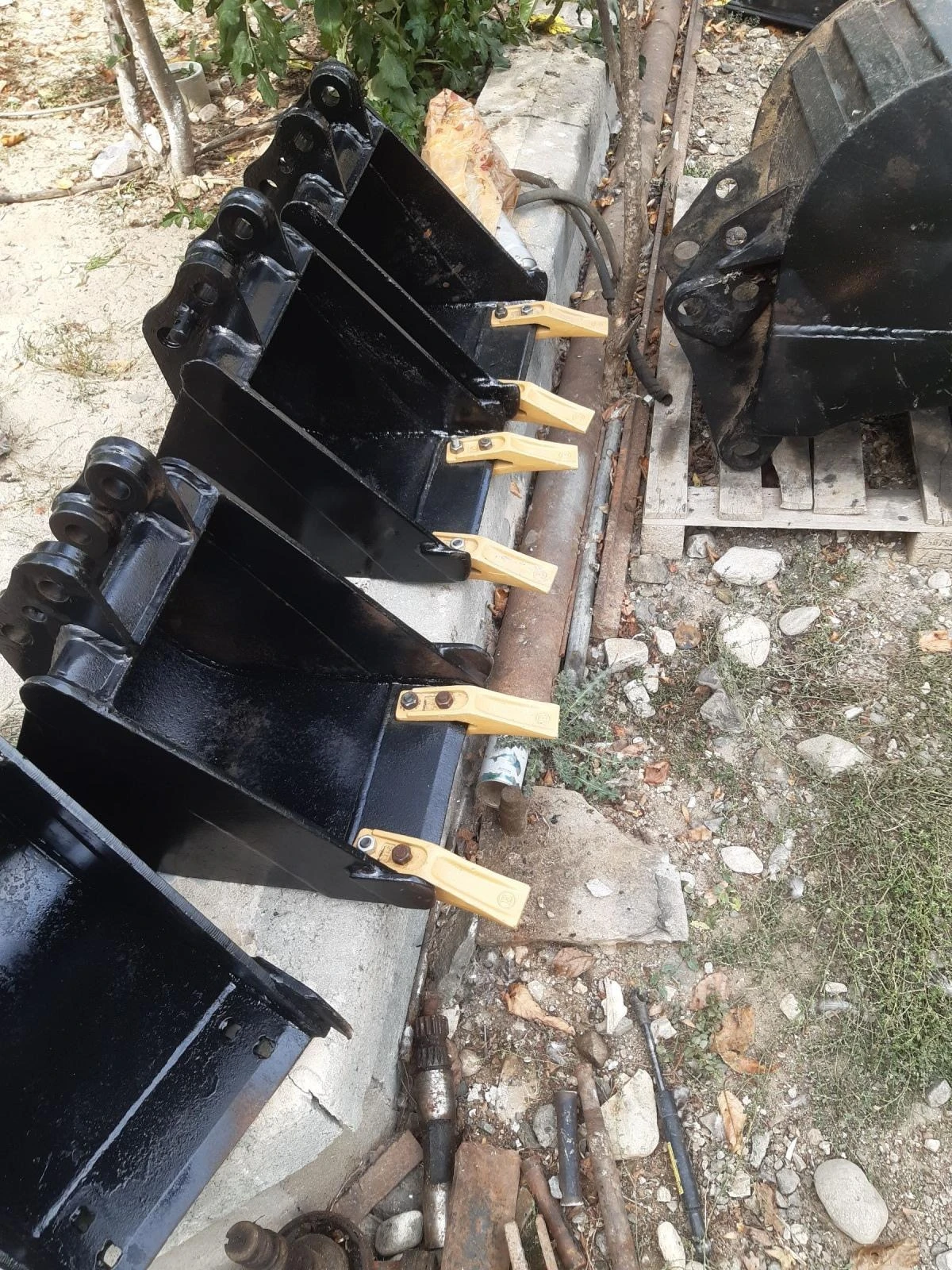 ����� JCB | Mobile.bg � ����������� 1