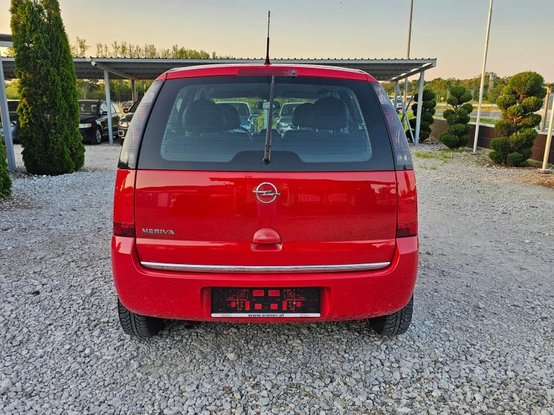 Opel Meriva 1.4i КЛИМАТИК РЕАЛНИ КИЛОМЕТРИ, снимка 4 - Автомобили и джипове - 46171102