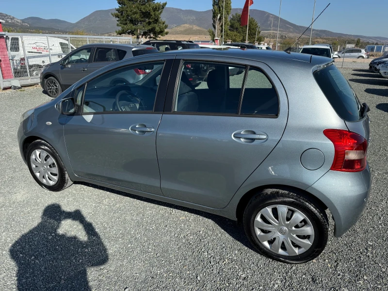 Toyota Yaris (KATO НОВА), снимка 9 - Автомобили и джипове - 47593810