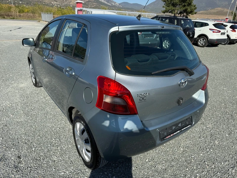 Toyota Yaris (KATO НОВА), снимка 8 - Автомобили и джипове - 47593810