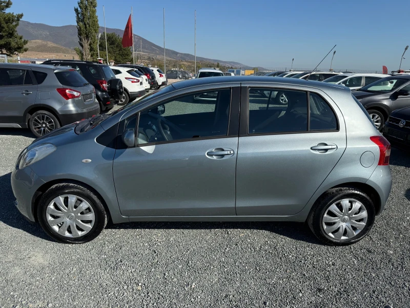 Toyota Yaris (KATO НОВА), снимка 10 - Автомобили и джипове - 47593810