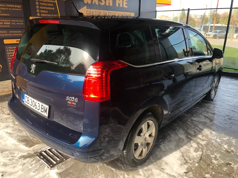 Peugeot 5008 Allure pack, 1.6HDI 112к.с FAP Euro5A Панорама, снимка 4 - Автомобили и джипове - 47765271