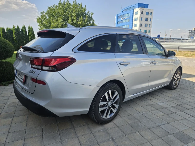 Hyundai I30 1.4i AUTOMATIC swiss edition , снимка 4 - Автомобили и джипове - 49173774