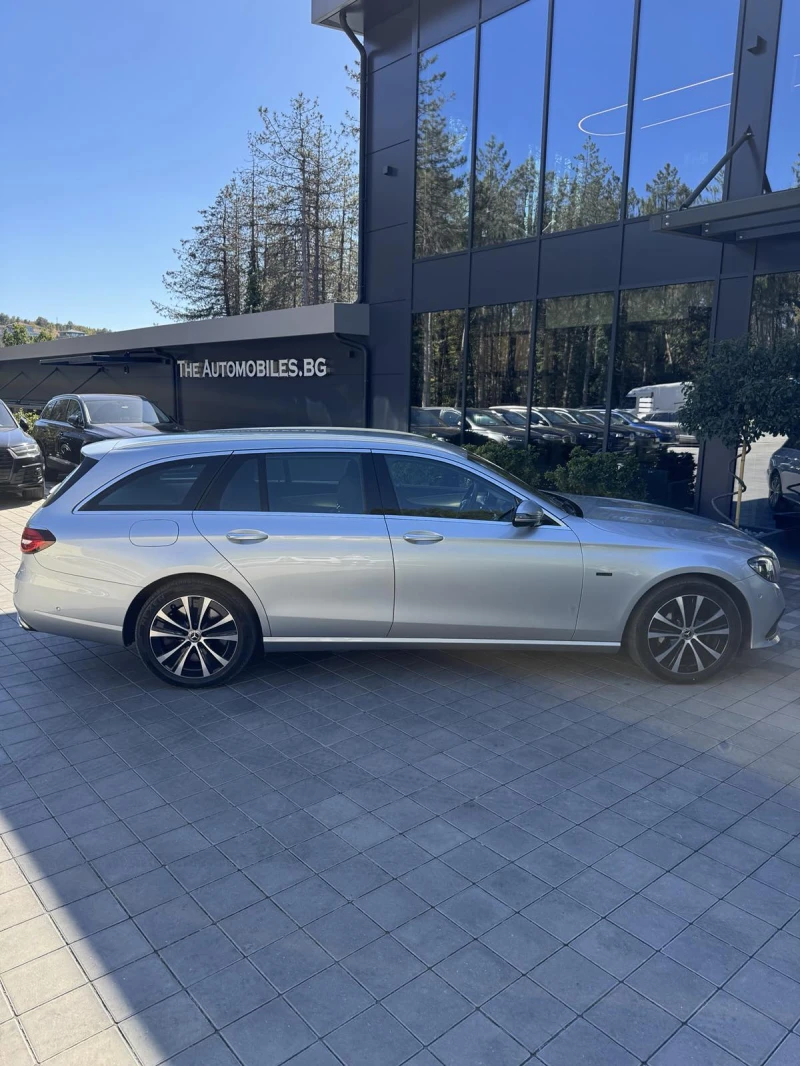 Mercedes-Benz E 300, снимка 8 - Автомобили и джипове - 51819454