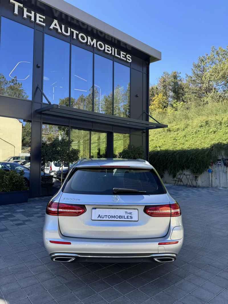 Mercedes-Benz E 300, снимка 5 - Автомобили и джипове - 51819454