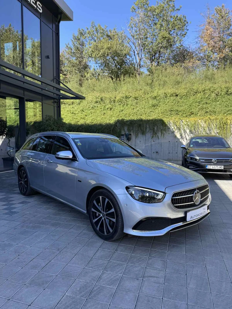 Mercedes-Benz E 300, снимка 2 - Автомобили и джипове - 51819454