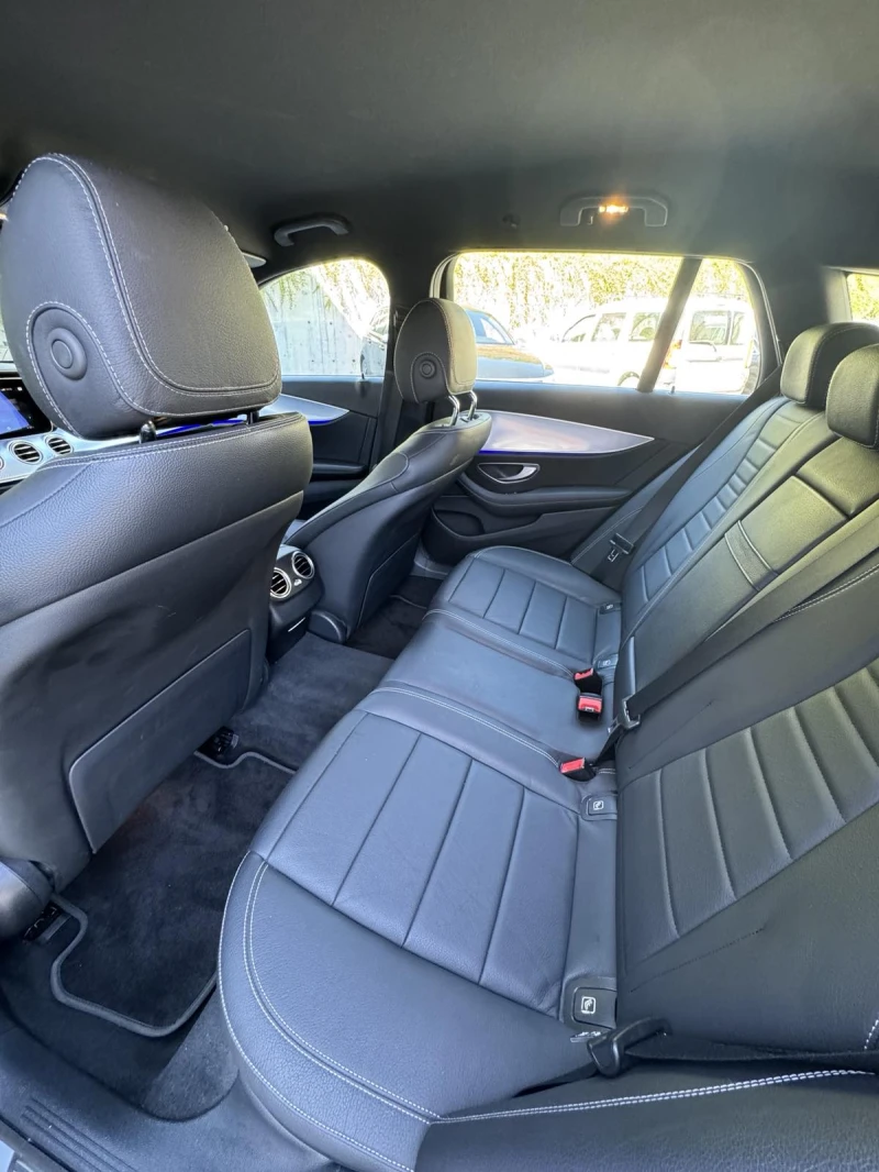 Mercedes-Benz E 300, снимка 9 - Автомобили и джипове - 51819454