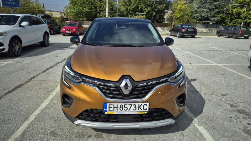 Renault Captur, снимка 5 - Автомобили и джипове - 52570070