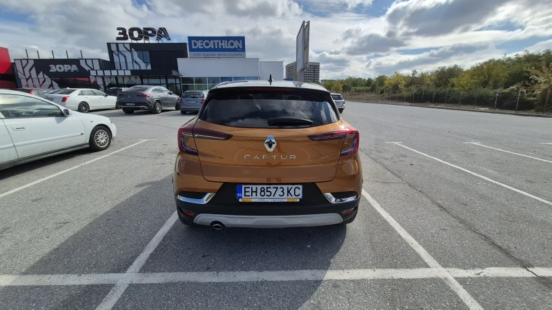 Renault Captur, снимка 2 - Автомобили и джипове - 52570070