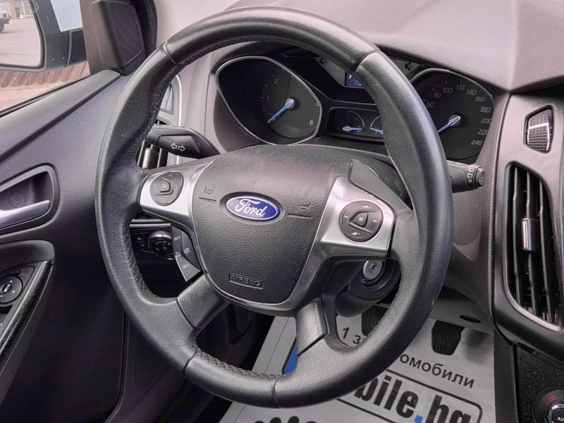 Ford Focus 1.6TDCI/GHIA/6 скорости, снимка 13 - Автомобили и джипове - 52670461