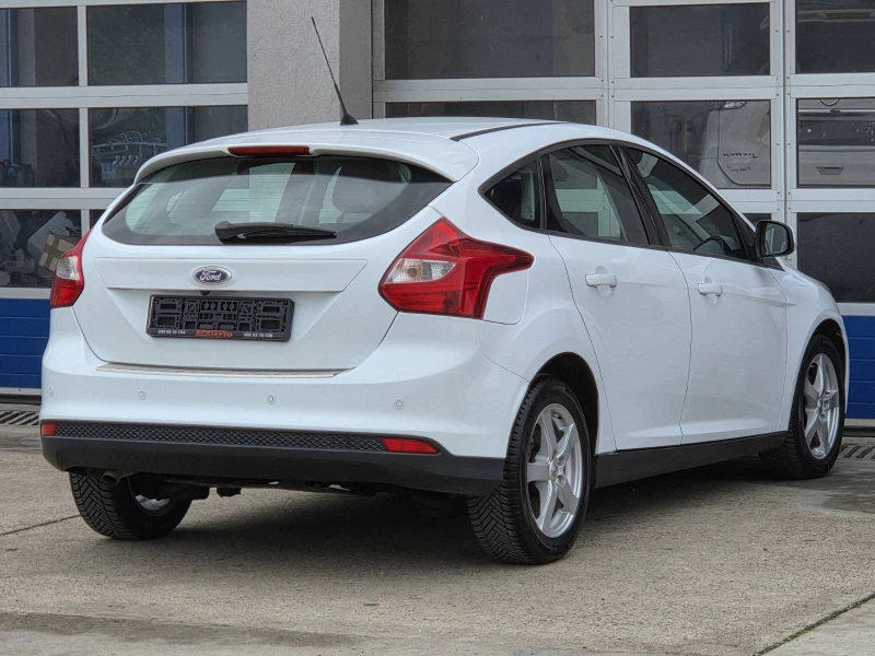 Ford Focus 1.6TDCI/GHIA/6 скорости, снимка 4 - Автомобили и джипове - 52670461