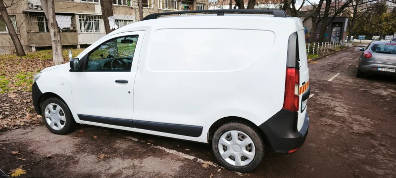 Dacia Dokker Отворено купе, снимка 3 - Автомобили и джипове - 52733605