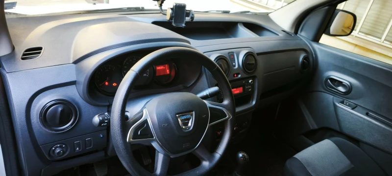 Dacia Dokker Отворено купе, снимка 13 - Автомобили и джипове - 52733605