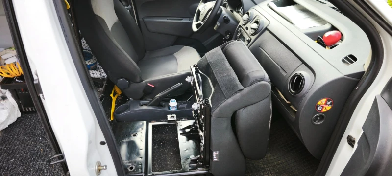 Dacia Dokker Отворено купе, снимка 9 - Автомобили и джипове - 52733605