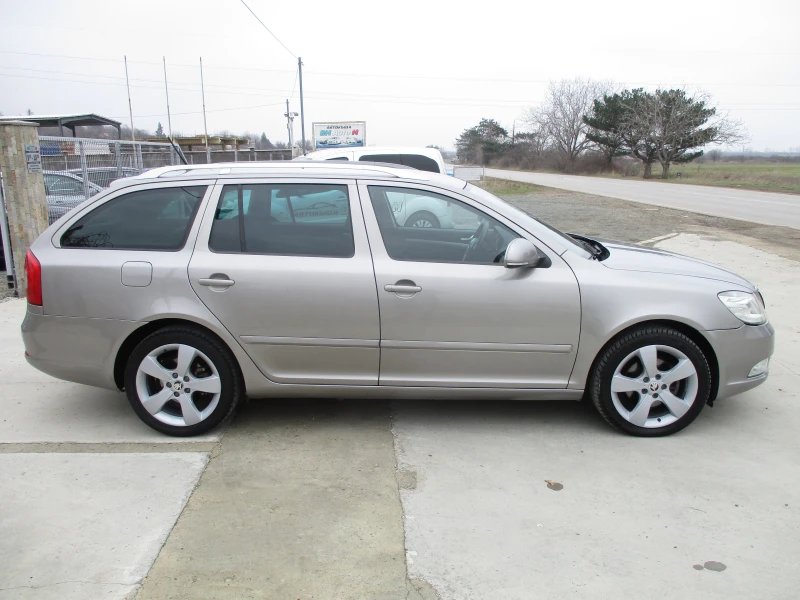 Skoda Octavia 2.0TDI/140кс./4x4/6-СКОРОСТИ/КАТО НОВА, снимка 3 - Автомобили и джипове - 53211499