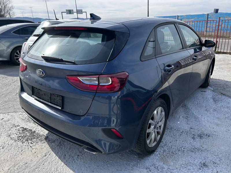 Kia Ceed 1.0 TGDI, снимка 4 - Автомобили и джипове - 53540526