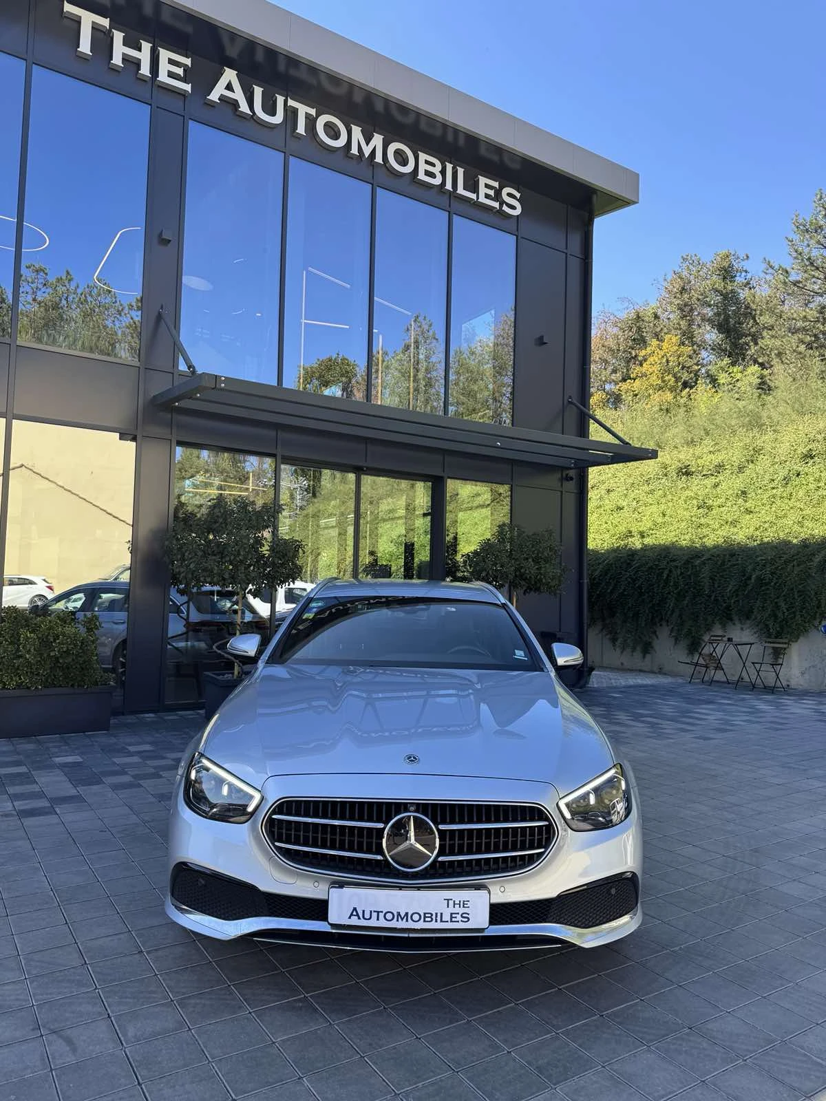 Mercedes-Benz E 300, снимка 1