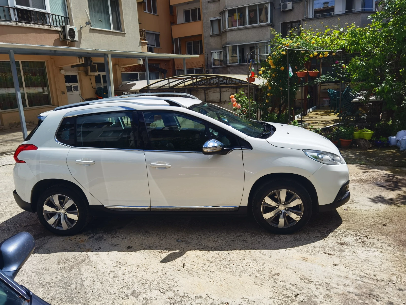 Peugeot 2008 1.6 HDI - изображение 2