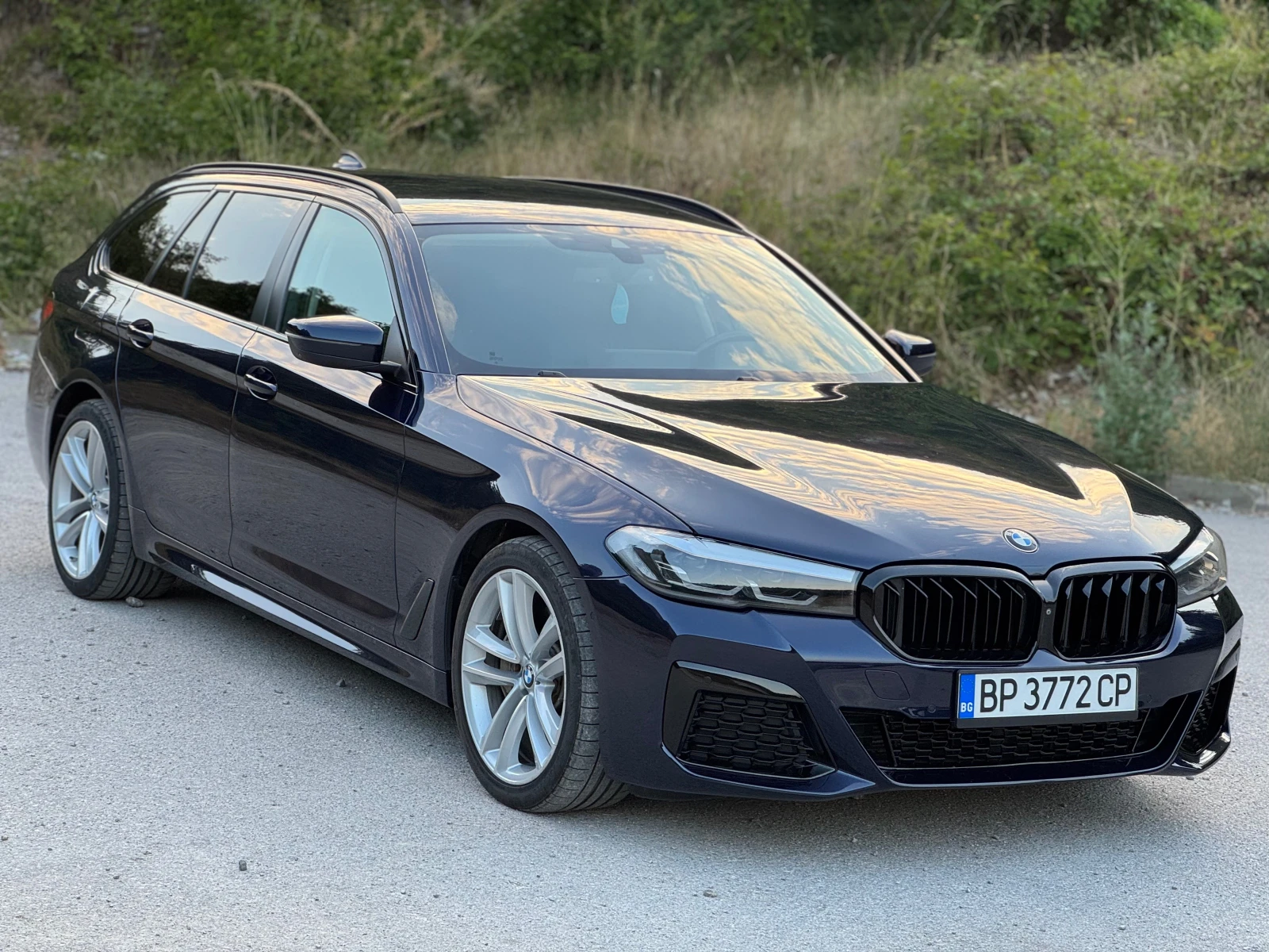 BMW 530 3.0d * Mild Hybrid * xDrive * LED, снимка 5 - Автомобили и джипове - 48296220