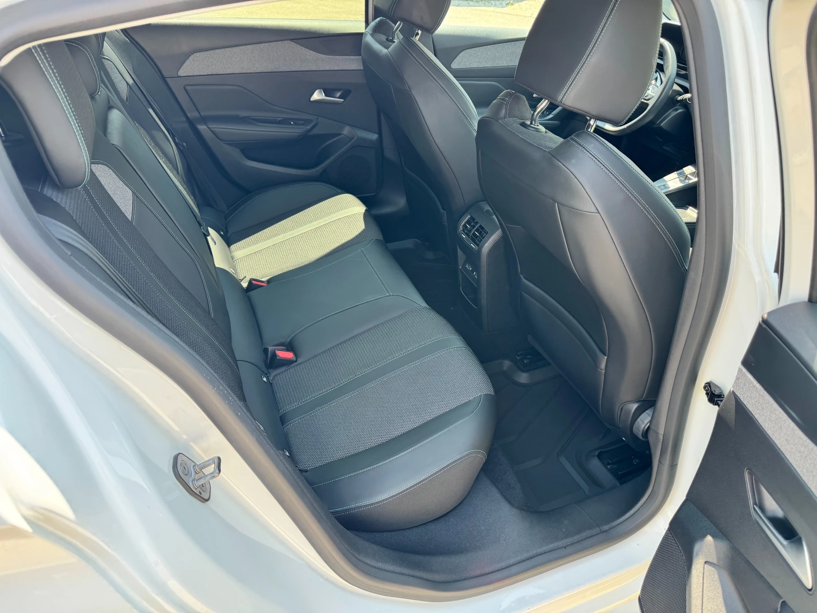 Peugeot 308 1.6PHEV 224. GT-pack 8.  | Mobile.bg   13