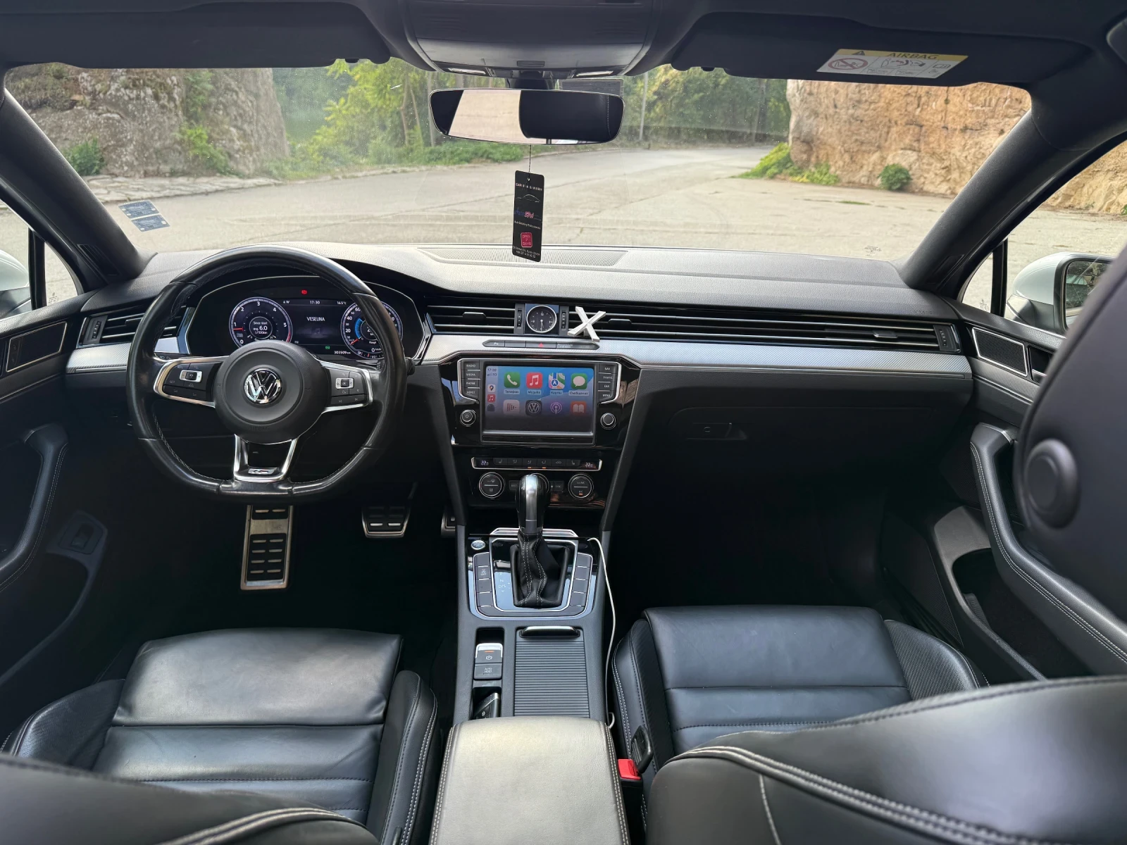 VW Passat * 2x R-Line * Pano * Digital  - изображение 9