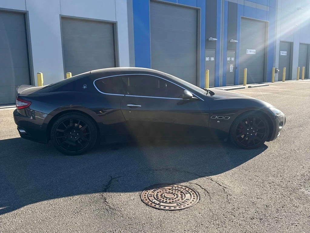 Maserati GranTurismo * 2dr Cpe * CARFAX * БЕЗ ПЪРВОНАЧАЛНА ВНОСКА - изображение 4